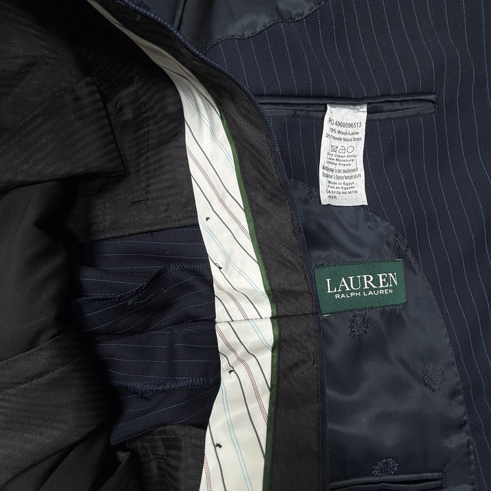 Lauren Ralph Lauren Mens 42R Navy Blue Pinstriped 2-Pc Suit Wythe Wool 36X28 EUC - Picture 4 of 16